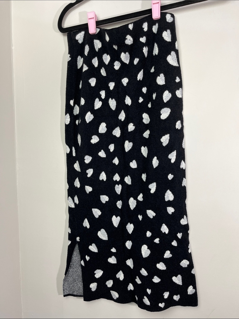 Ann Taylor Black Midi knit Skirt with White Heart Print